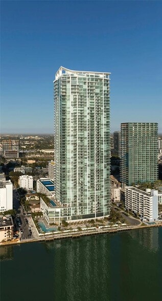 Building Photo - 2900 NE 7th Ave