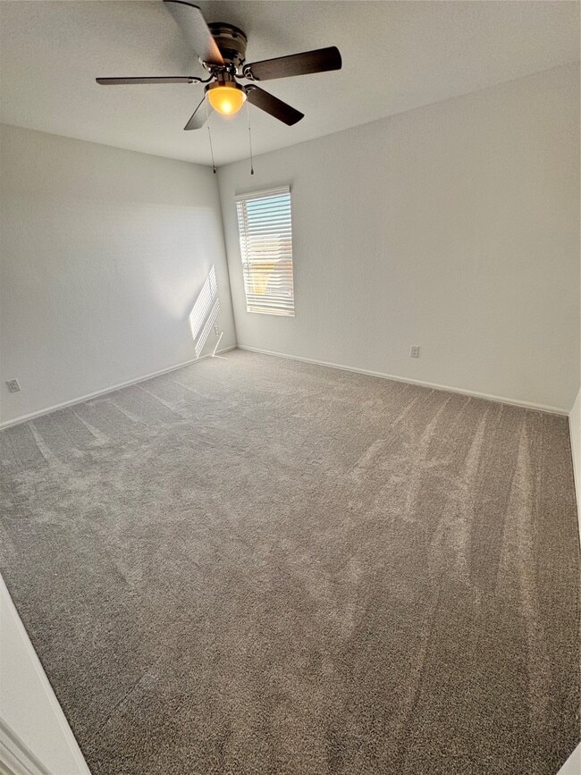 Building Photo - 1315 Millers Pass Dr