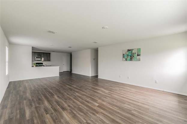 Building Photo - 1705 Avery Pointe Dr