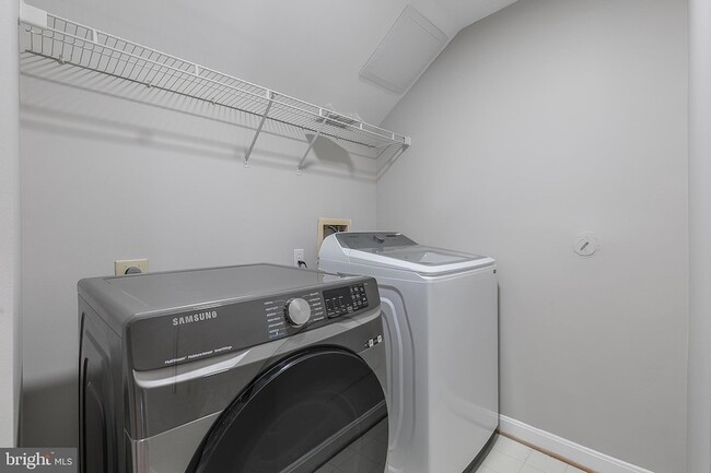 Building Photo - 4821 Great Heron Terrace