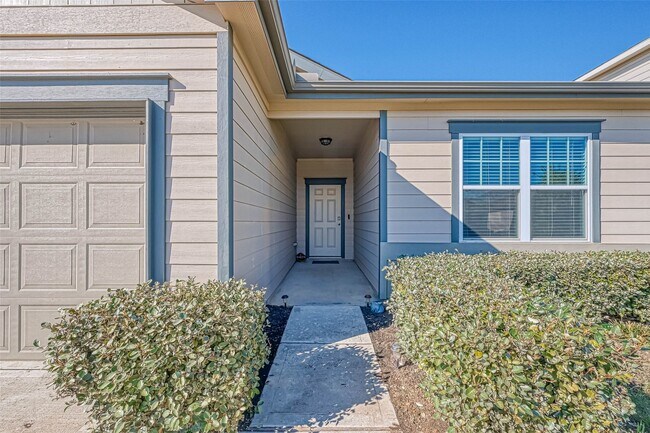 Building Photo - 10133 Pappas Dr
