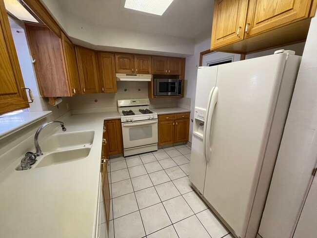Building Photo - 4700 Citadel Dr