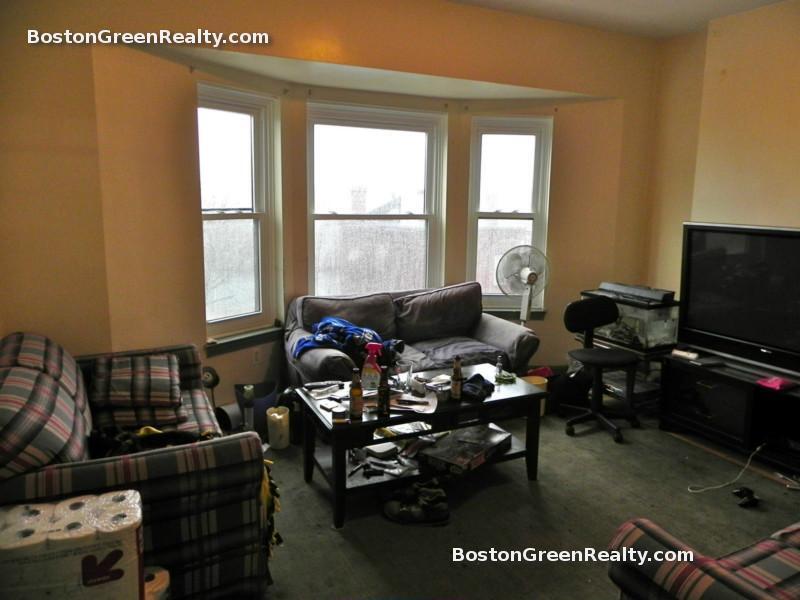 Building Photo - 1458 Tremont St