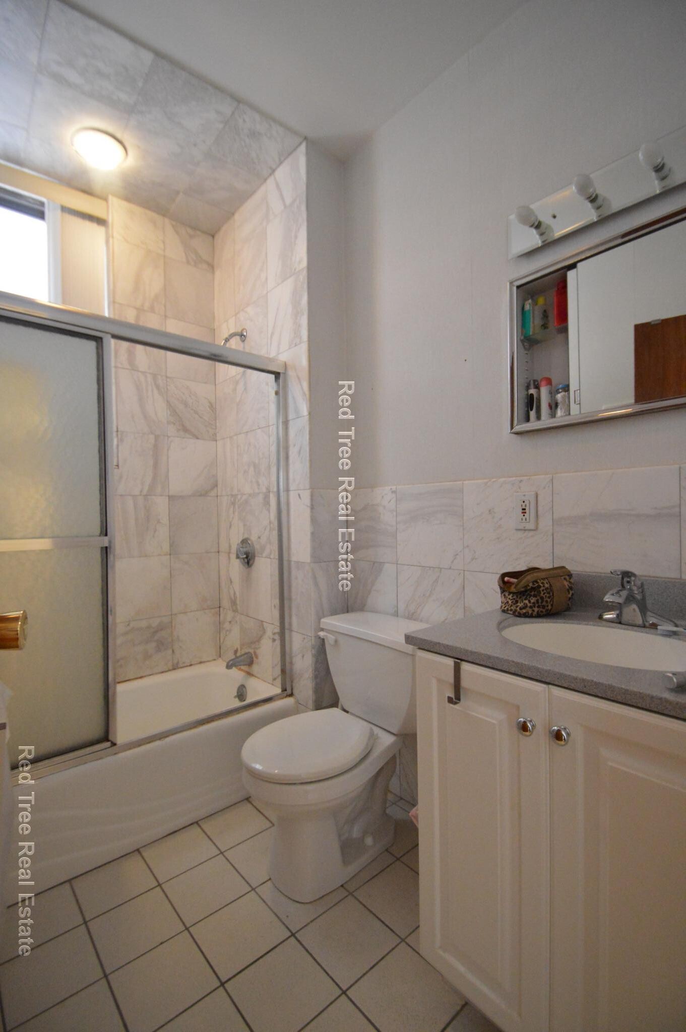 Building Photo - 12 Dean Rd