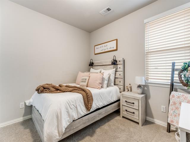 Building Photo - 1608 Carnation St