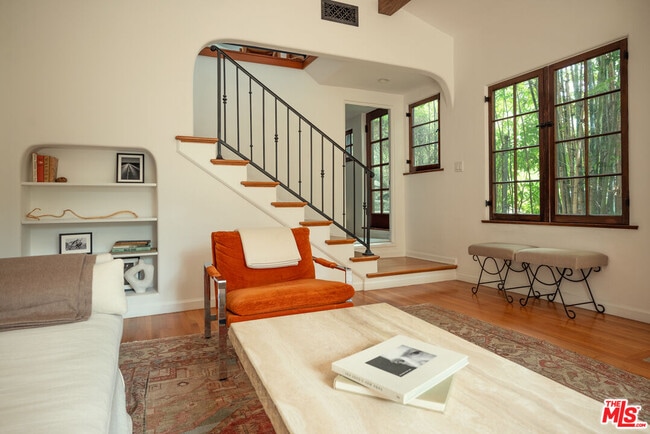 Building Photo - 8515 Ridpath Dr