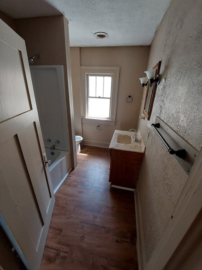 Bathroom - 1242 S 5th St