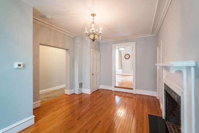 Building Photo - 535 Spruce St