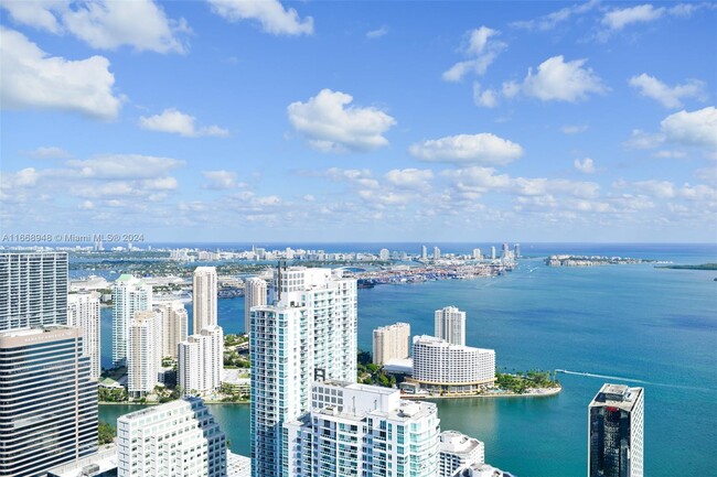 Building Photo - 1000 Brickell Plaza