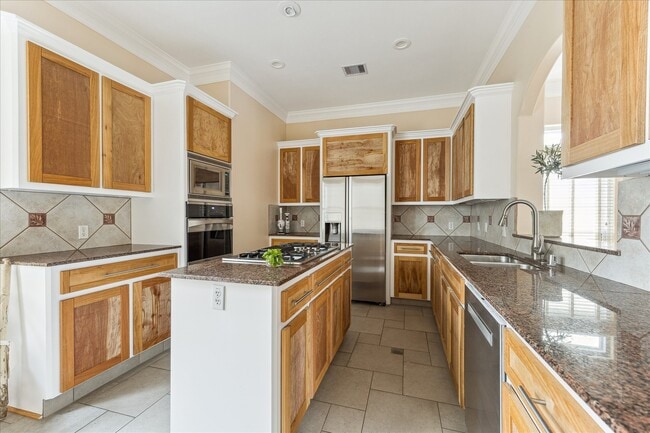 Building Photo - 3515 Yupon St