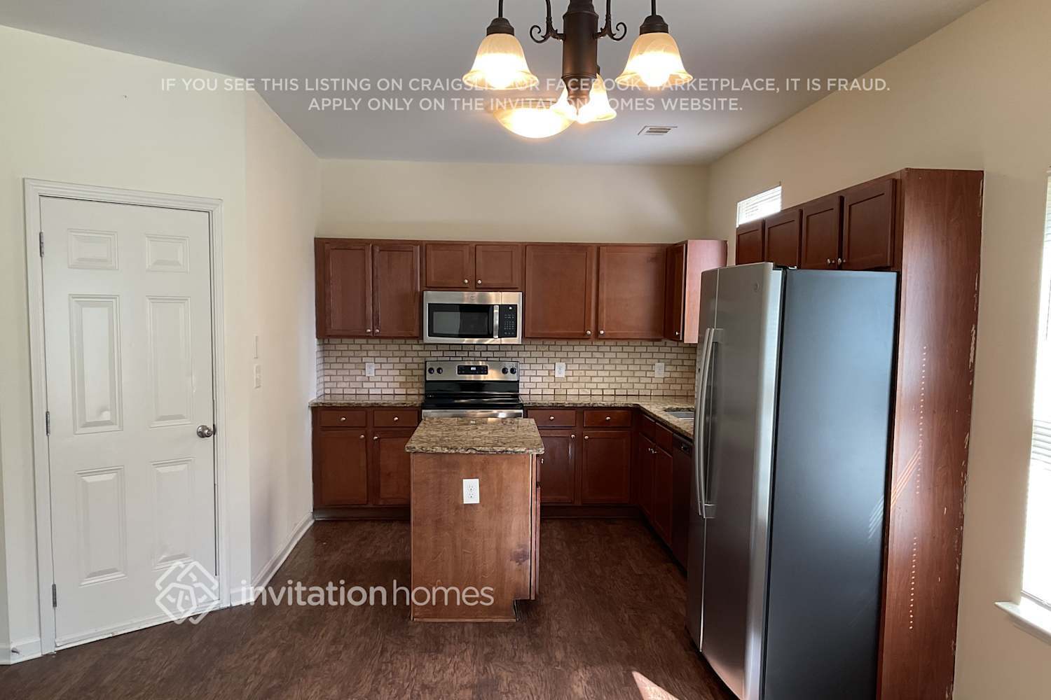 Building Photo - 3205 Franklin St