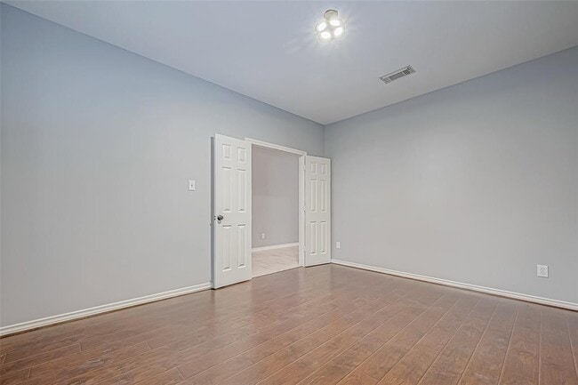 Building Photo - 16523 Pinon Vista Dr