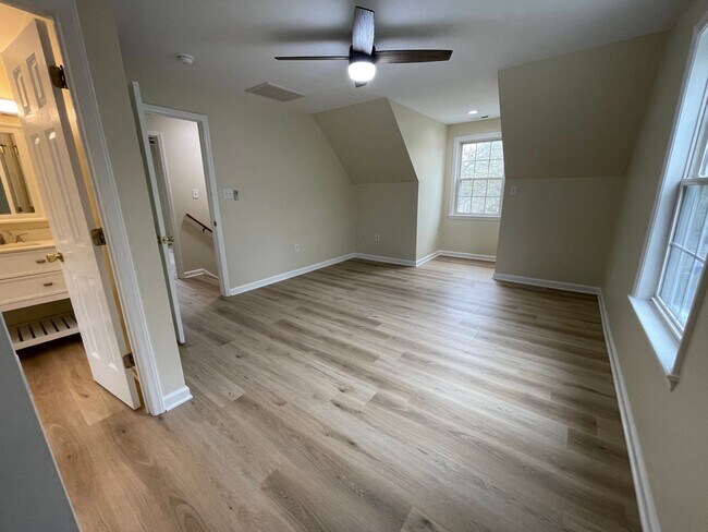 Building Photo - Incredible, newly renovated 3 br 3.5 ba Ca...