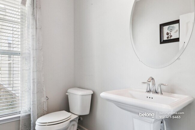 Building Photo - 310 Sonoma Dr