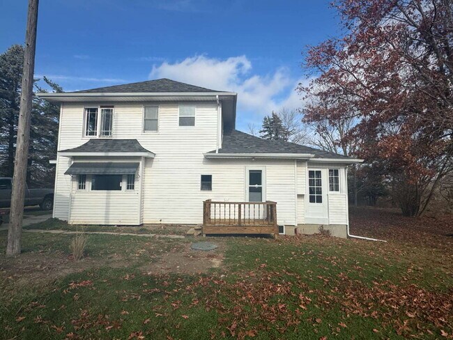 Building Photo - Endless Space Indoors & Out—Beautiful 3BR Home with Barn