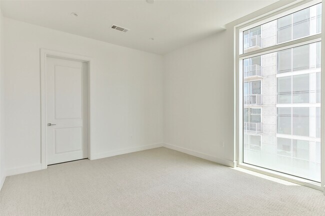 Building Photo - 4521 San Felipe St