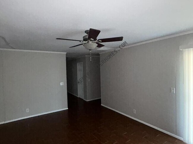 Building Photo - 5406 E 25th Pl