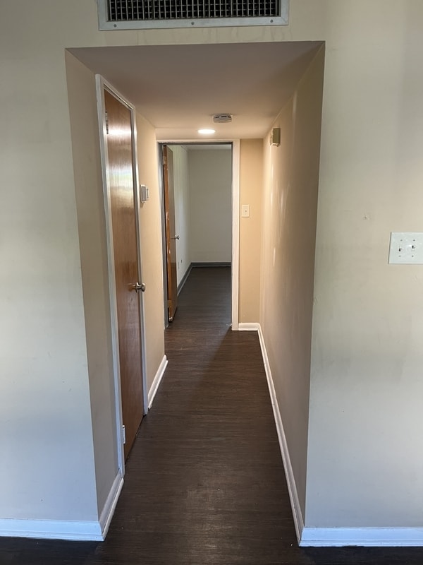 Building Photo - 340 N Prince St