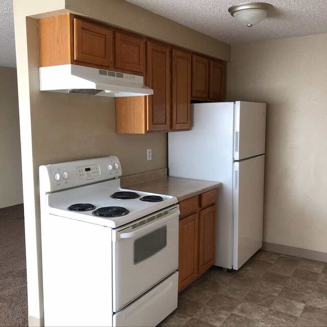 Building Photo - 248 W Clark St