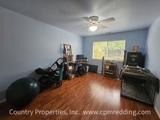 Building Photo - Spacious 4-Bedroom Home in Mary Lake Neighborhood Available January 15th!