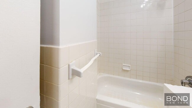 Floorplan - 1483 First Avenue