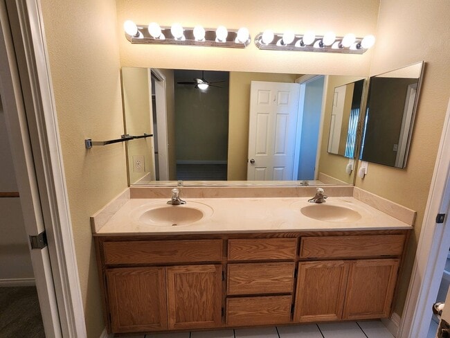 Building Photo - 57062 Millstone Dr