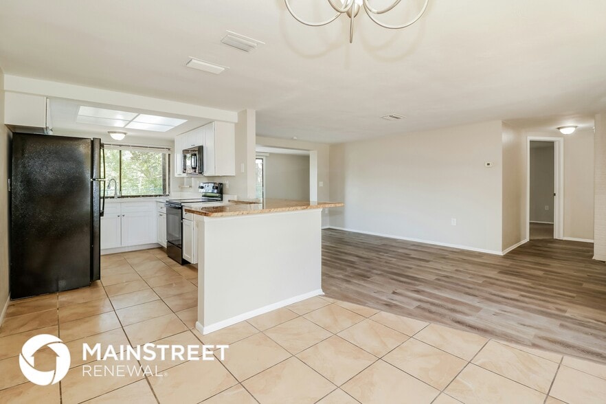 Building Photo - 4248 Raccoon Loop