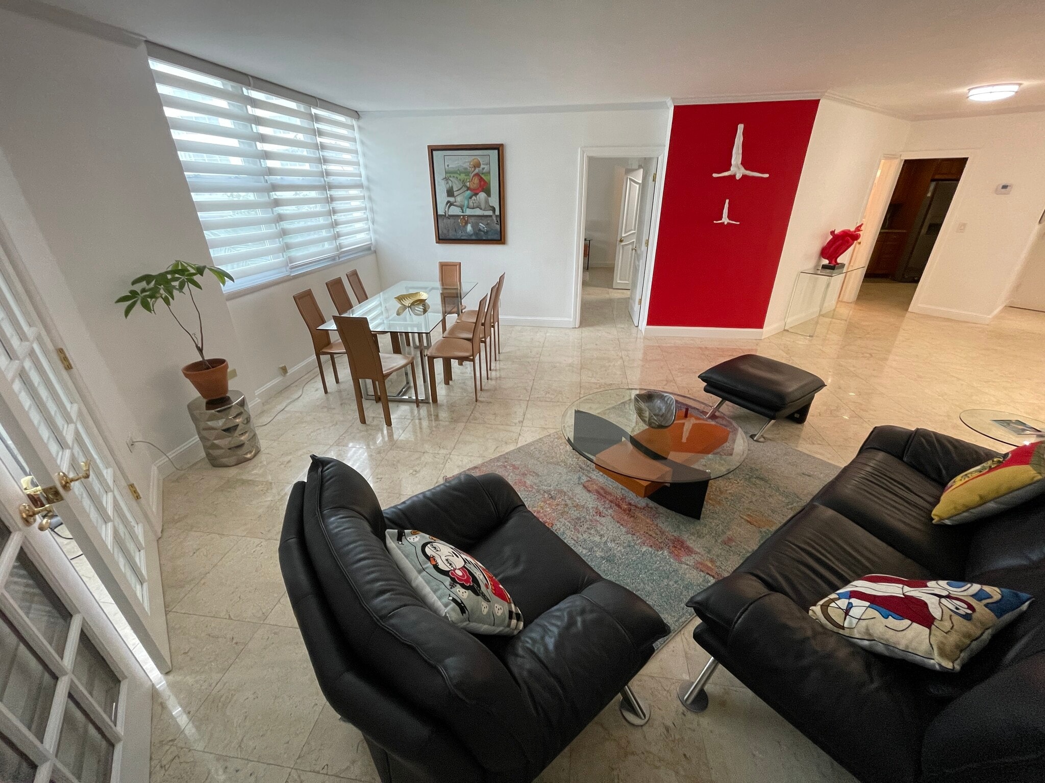 Building Photo - 999 Brickell Bay Dr