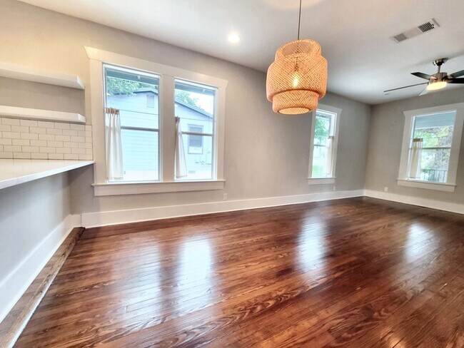 Building Photo - 5501 Downs Dr
