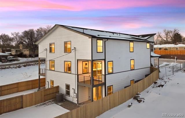 Building Photo - 4660 W 9th Ave