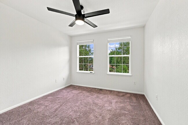 Building Photo - $2,030.95, 2 Beds - 2.5 Bath, Condo in Denver with Central A/C!