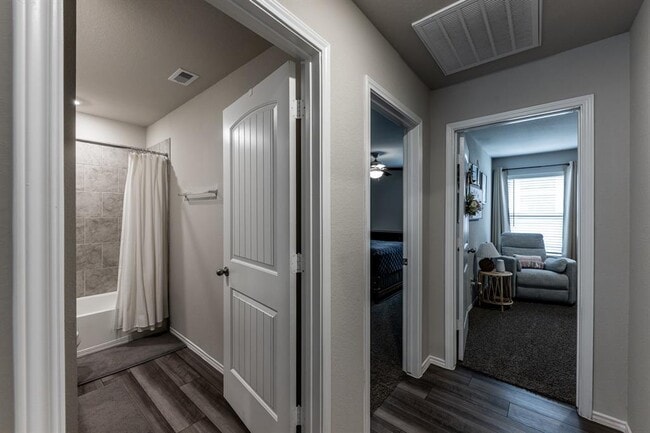 Building Photo - 306 Pecos Dr