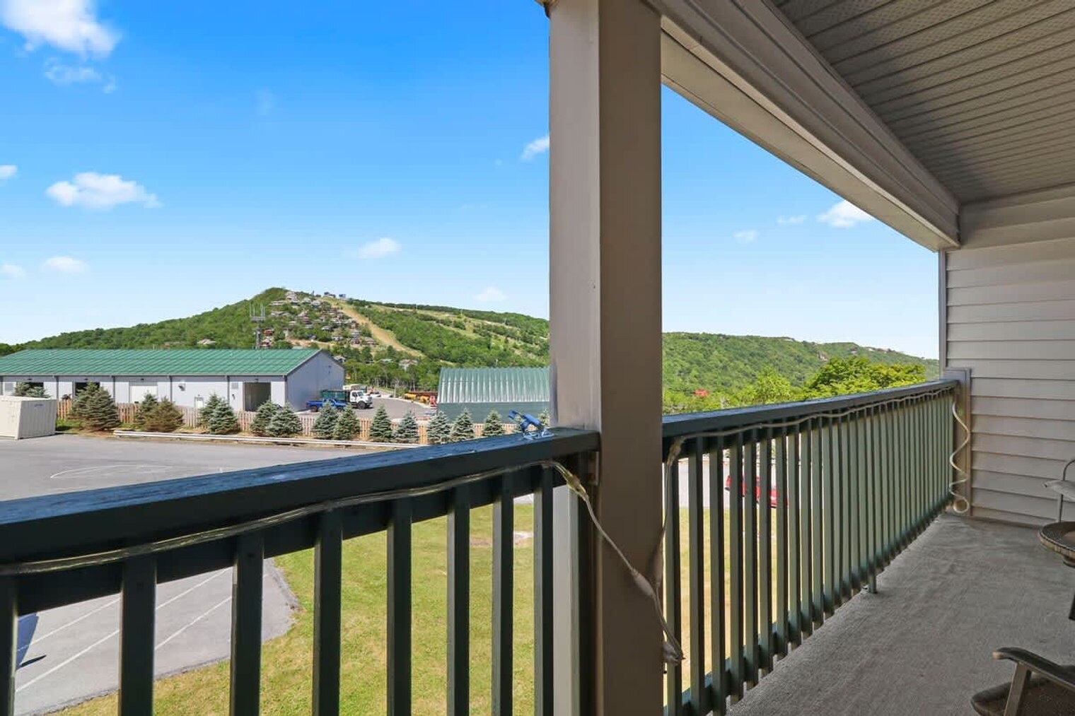 Building Photo - 301 Pinnacle Inn Rd