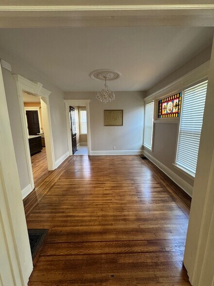 Building Photo - 45 Saint Johns Pl