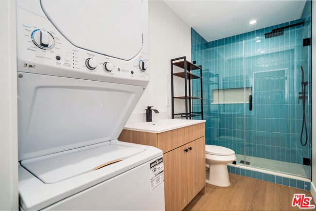 Building Photo - 19732 Henshaw St