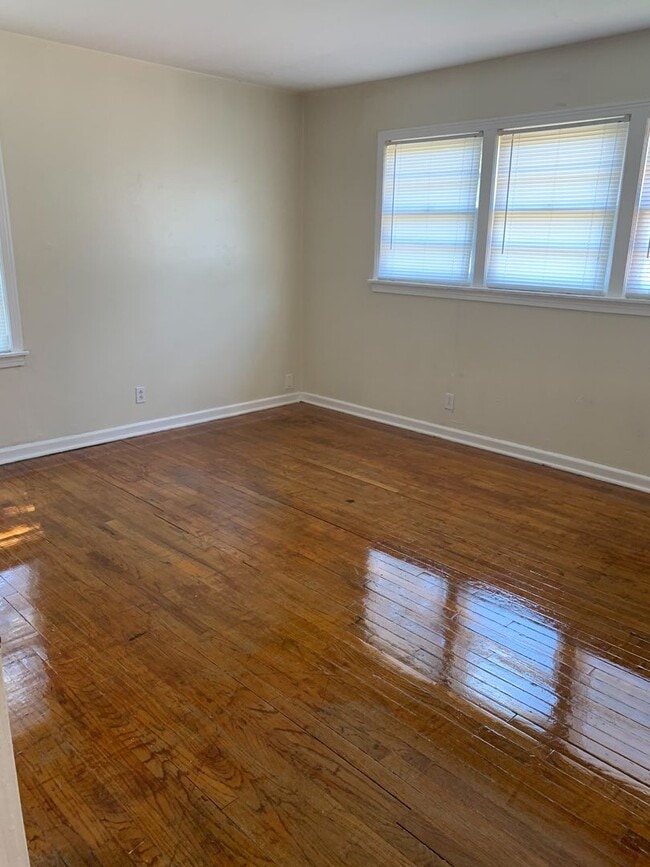 Building Photo - Adorable home in Shreveport