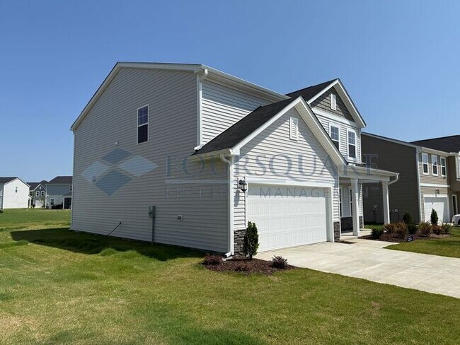 Building Photo - Spacious 4-Bed Home with Flex Room, Loft, Screened Porch & 2-Car Garage – Convenient to Angier an...