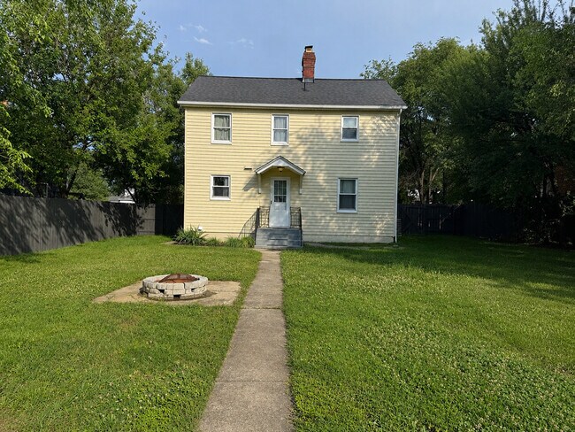Building Photo - 629 Watson Ave