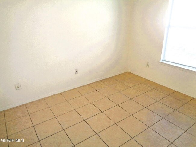Building Photo - 12529 Tierra Norte Rd