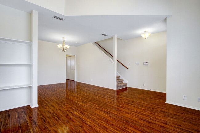 Building Photo - 2619 Crown Arbor Dr