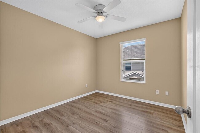 Building Photo - 817 Ashentree Dr