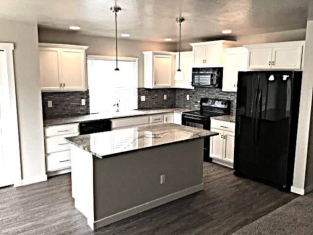Building Photo - 9860 W Mossywood Dr