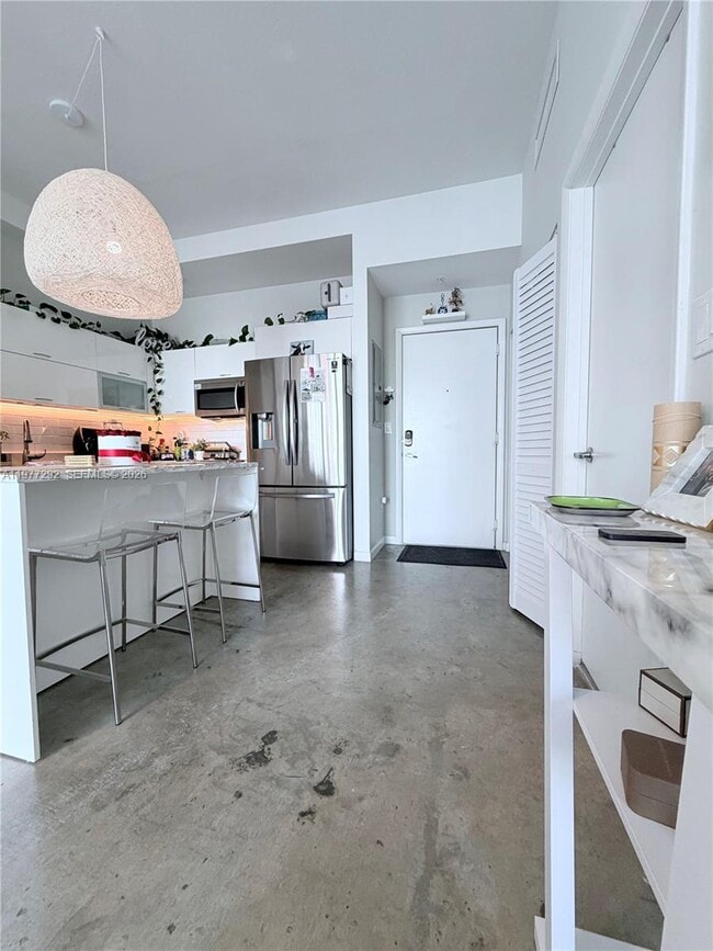 Building Photo - 133 NE 2nd Ave