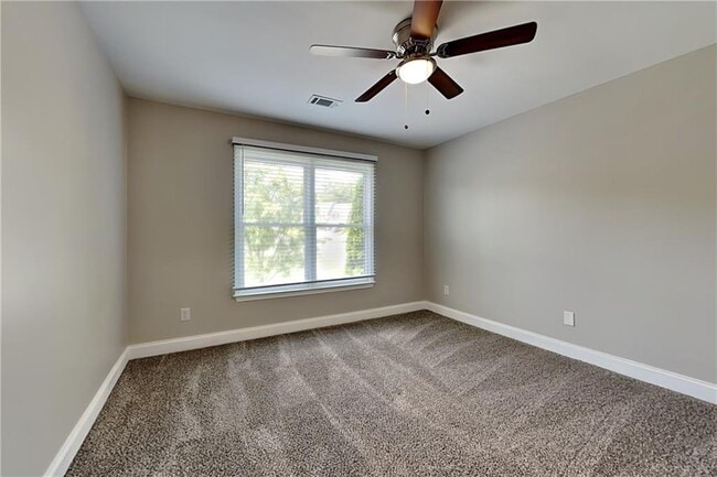 Building Photo - 2564 Dolostone Way