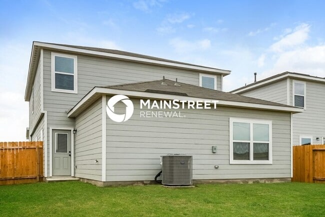 Building Photo - 5 Bedroom Pet-Friendly Home in New Braunfe...