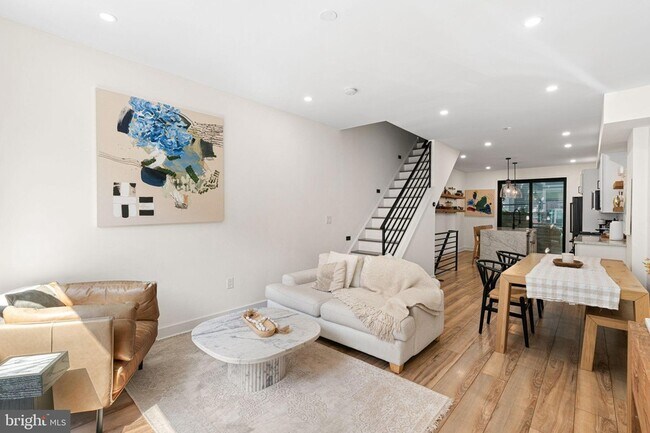 Building Photo - 2231 Earp St