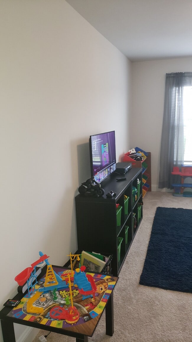 Building Photo - 413 Marietta Ln