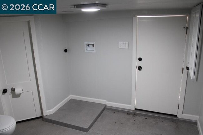 Building Photo - 2680 Appian Way