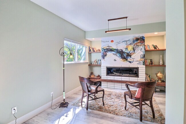 Building Photo - 2658 Mira Vista Dr