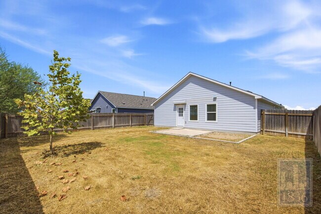 Building Photo - 612 Clear Sky Dr